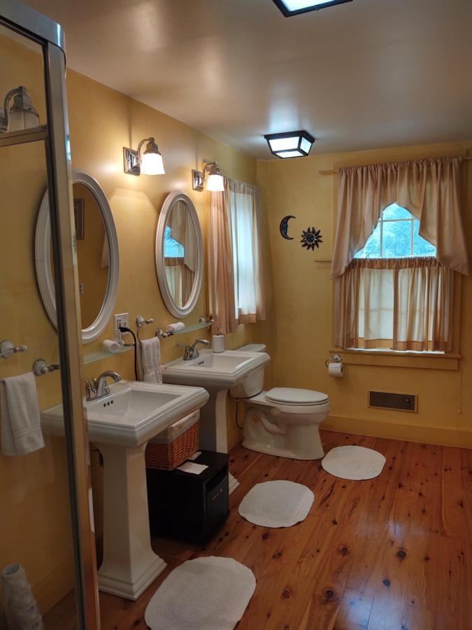 1805 House Bed & Breakfast Hollowville Ngoại thất bức ảnh